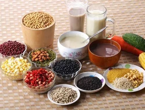 掉發(fā)嚴重 白發(fā)多 可能是你忽略了這3件事