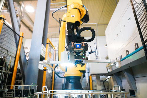 互聯(lián)網(wǎng)大會(huì) 強(qiáng)磁場(chǎng) 賦能嘉興桐鄉(xiāng)產(chǎn)業(yè)跨級(jí)躍遷